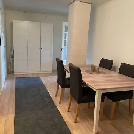 Trivelig Leilighet Ved Inngangen Til Senja Apartment Silsand