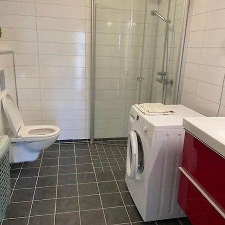 Trivelig Leilighet Ved Inngangen Til Senja شقة