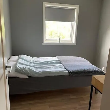 Trivelig Leilighet Ved Inngangen Til Senja شقة